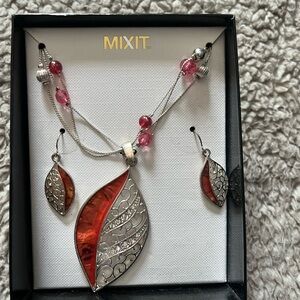 Mixit Red and Silver Necklace with Leaf Design